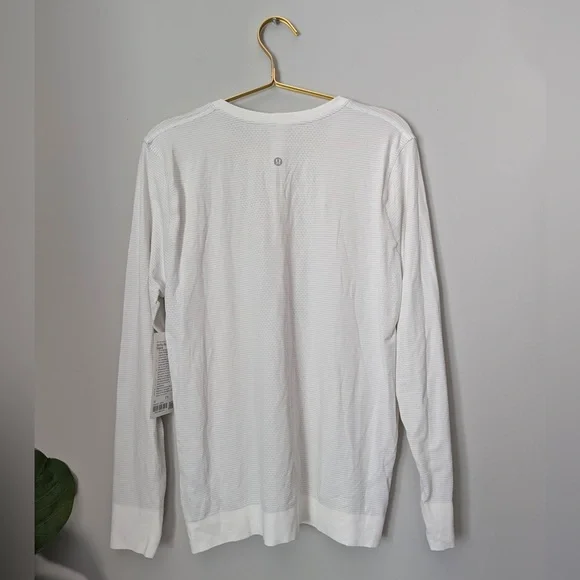 NWT Lululemon White Long-Sleeve Athletic Shirt - Picture 4 of 4